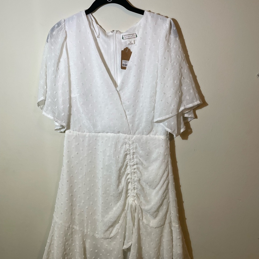 Love Riche Dress Women’s Medium Dress White dot ruffle gathered zipper back NWT.